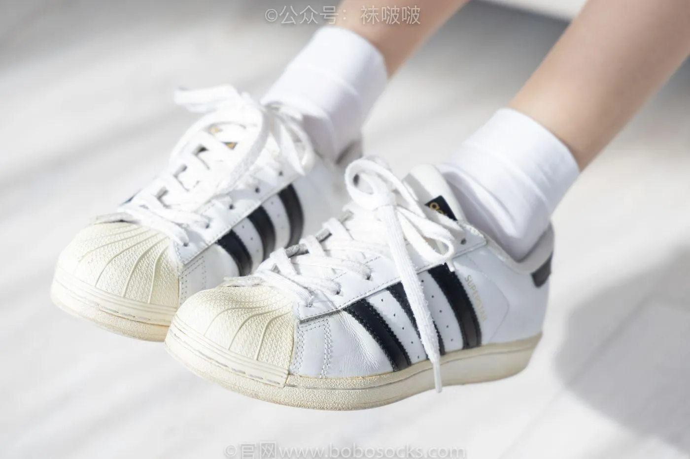 [BoBoSocks袜啵啵]NO.033 稚予-贝壳头、天鹅绒黑袜、天鹅绒白袜 [154P]插图4